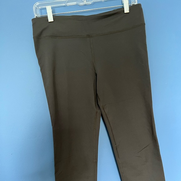 Under Armour Pants - Under Armour all season gear gray crops ladies